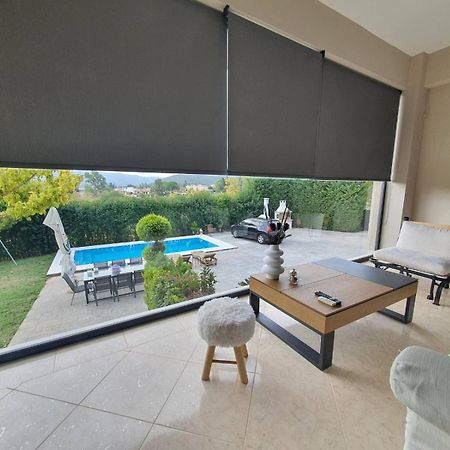 Villa Constangie Marathón 외부 사진
